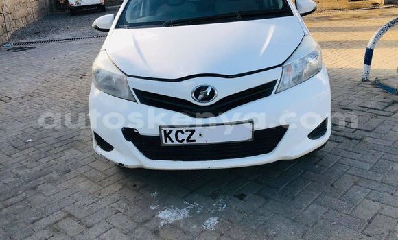 Buy Used Toyota Vitz White Car in Nairobi in Nairobi