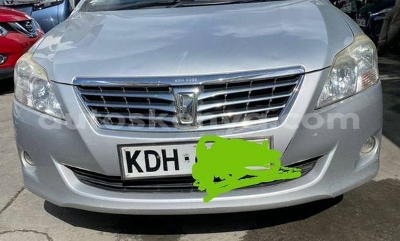Oofamaa Toyota Premio Silver Makiinaa iti Nairobi keessatti Nairobi keessatti