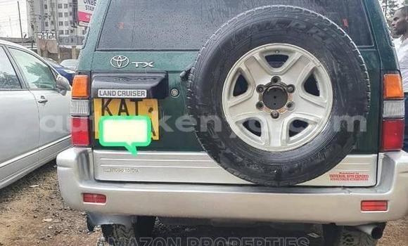 Oofamaa Toyota Land Cruiser Prado Silver Makiinaa iti Nairobi keessatti Nairobi keessatti Oofamaa Toyota Land Cruiser Prado Silver Makiinaa iti Nairobi keessatti Nairobi keessatti