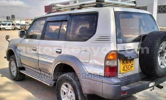 Oofamaa Toyota Land Cruiser Prado Silver Makiinaa iti Nairobi keessatti Nairobi keessatti Oofamaa Toyota Land Cruiser Prado Silver Makiinaa iti Nairobi keessatti Nairobi keessatti