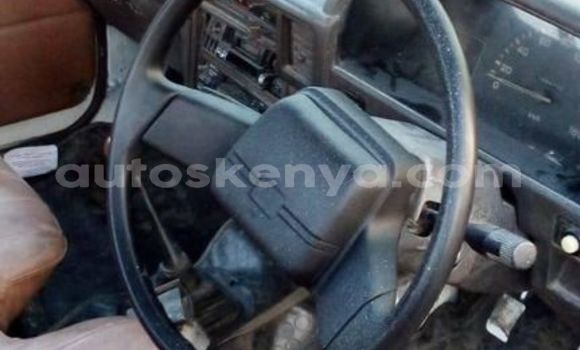 Oofamaa Mitsubishi L200 White Makiinaa iti Nairobi keessatti Nairobi keessatti Oofamaa Mitsubishi L200 White Makiinaa iti Nairobi keessatti Nairobi keessatti