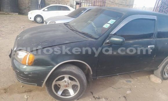 Oofamaa Toyota Starlet Black Makiinaa iti Nairobi keessatti Nairobi keessatti