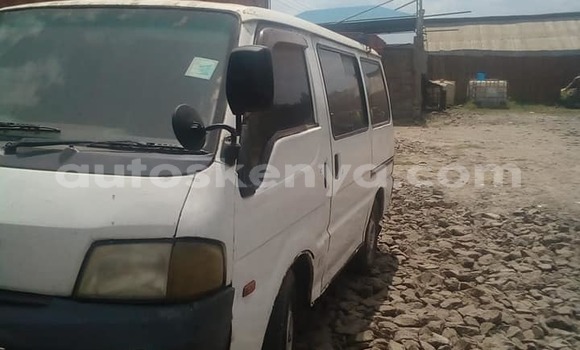 Oofamaa Nissan Vanette White Makiinaa iti Nairobi keessatti Nairobi keessatti Oofamaa Nissan Vanette White Makiinaa iti Nairobi keessatti Nairobi keessatti