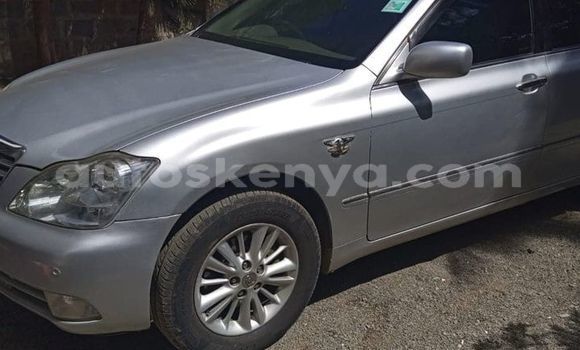 Nunua Ilio tumika Toyota Crown Fedha Gari ndani ya Nairobi nchini Nairobi