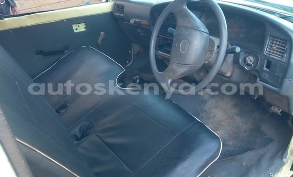 Oofamaa Toyota Hilux Other Makiinaa iti Nairobi keessatti Nairobi keessatti Oofamaa Toyota Hilux Other Makiinaa iti Nairobi keessatti Nairobi keessatti