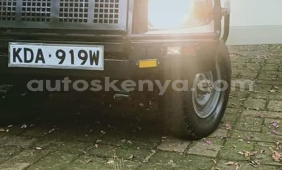 Nunua Ilio tumika Toyota Land Cruiser Nyeupe Gari ndani ya Nairobi nchini Nairobi