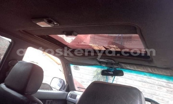 Oofamaa Toyota Hilux Green Makiinaa iti Nairobi keessatti Nairobi keessatti Oofamaa Toyota Hilux Green Makiinaa iti Nairobi keessatti Nairobi keessatti