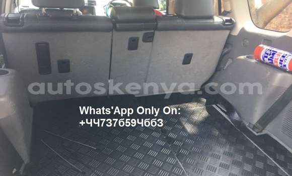 Oofamaa Toyota Land Cruiser Prado Silver Makiinaa iti Nairobi keessatti Nairobi keessatti Oofamaa Toyota Land Cruiser Prado Silver Makiinaa iti Nairobi keessatti Nairobi keessatti