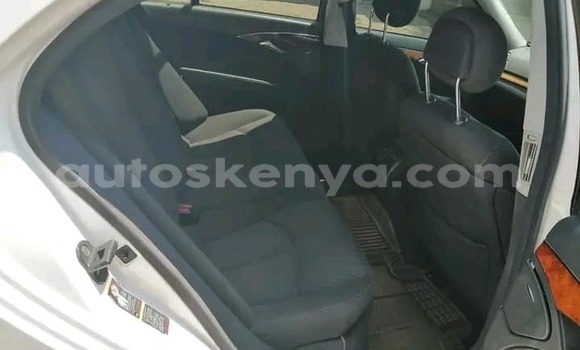 Oofamaa Mercedes‒Benz E–Class White Makiinaa iti Nairobi keessatti Nairobi keessatti Oofamaa Mercedes‒Benz E–Class White Makiinaa iti Nairobi keessatti Nairobi keessatti