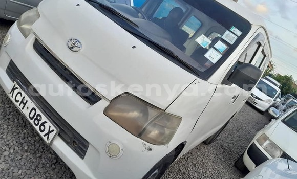 Oofamaa Toyota Town Ace White Makiinaa iti Nairobi keessatti Nairobi keessatti