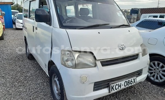 Oofamaa Toyota Town Ace White Makiinaa iti Nairobi keessatti Nairobi keessatti Oofamaa Toyota Town Ace White Makiinaa iti Nairobi keessatti Nairobi keessatti