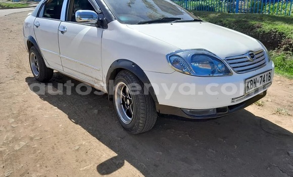 Oofamaa Toyota Corolla White Makiinaa iti Nairobi keessatti Nairobi keessatti Oofamaa Toyota Corolla White Makiinaa iti Nairobi keessatti Nairobi keessatti