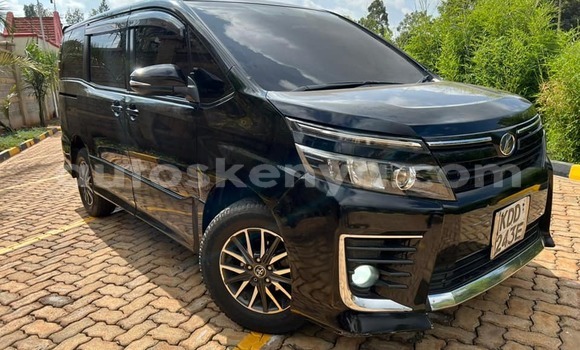 Nunua Ilio tumika Toyota Voxy Nyeusi Gari ndani ya Nairobi nchini Nairobi Nunua Ilio tumika Toyota Voxy Nyeusi Gari ndani ya Nairobi nchini Nairobi