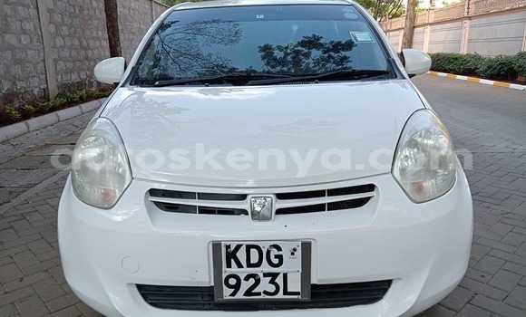 Nunua Ilio tumika Toyota Paseo Nyeupe Gari ndani ya Nairobi nchini Nairobi