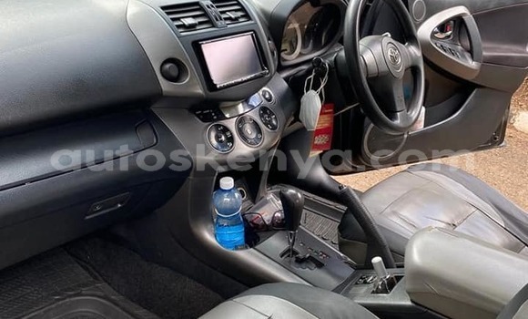 Nunua Ilio tumika Toyota RAV4 Nyeusi Gari ndani ya Nairobi nchini Nairobi Nunua Ilio tumika Toyota RAV4 Nyeusi Gari ndani ya Nairobi nchini Nairobi