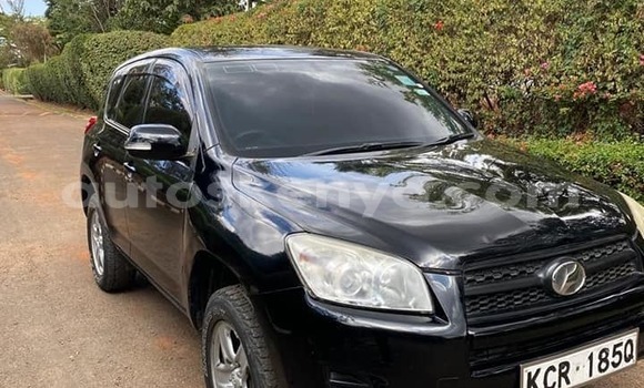 Nunua Ilio tumika Toyota RAV4 Nyeusi Gari ndani ya Nairobi nchini Nairobi Nunua Ilio tumika Toyota RAV4 Nyeusi Gari ndani ya Nairobi nchini Nairobi