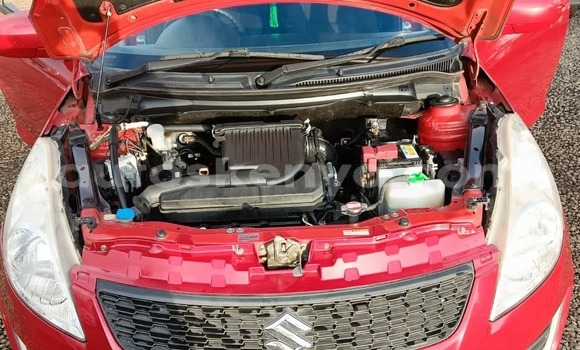 Nunua Ilio tumika Suzuki Swift Nyekundu Gari ndani ya Nairobi nchini Nairobi Nunua Ilio tumika Suzuki Swift Nyekundu Gari ndani ya Nairobi nchini Nairobi