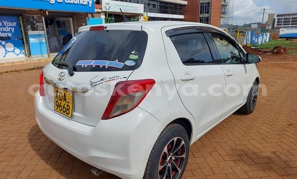 Nunua Ilio tumika Toyota Vitz Nyeupe Gari ndani ya Nairobi nchini Nairobi Nunua Ilio tumika Toyota Vitz Nyeupe Gari ndani ya Nairobi nchini Nairobi