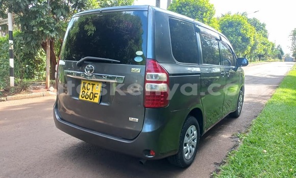 Nunua Ilio tumika Toyota Noah Nyingine Gari ndani ya Nairobi nchini Nairobi Nunua Ilio tumika Toyota Noah Nyingine Gari ndani ya Nairobi nchini Nairobi
