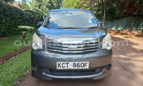 Nunua Ilio tumika Toyota Noah Nyingine Gari ndani ya Nairobi nchini Nairobi Nunua Ilio tumika Toyota Noah Nyingine Gari ndani ya Nairobi nchini Nairobi