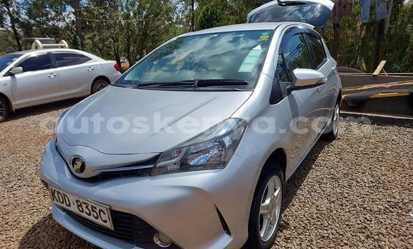 Nunua Ilio tumika Toyota Vitz Fedha Gari ndani ya Nairobi nchini Nairobi Nunua Ilio tumika Toyota Vitz Fedha Gari ndani ya Nairobi nchini Nairobi