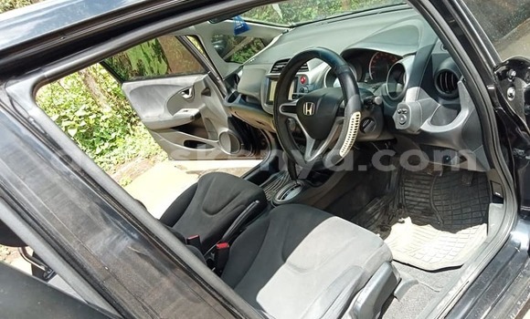 Nunua Ilio tumika Honda Fit Nyeusi Gari ndani ya Nairobi nchini Nairobi Nunua Ilio tumika Honda Fit Nyeusi Gari ndani ya Nairobi nchini Nairobi