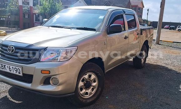Buy Used Toyota Hilux Silver Car in Nairobi in Nairobi Buy Used Toyota Hilux Silver Car in Nairobi in Nairobi