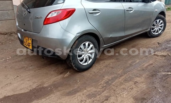 Nunua Ilio tumika Mazda Demio Fedha Gari ndani ya Nairobi nchini Nairobi Nunua Ilio tumika Mazda Demio Fedha Gari ndani ya Nairobi nchini Nairobi