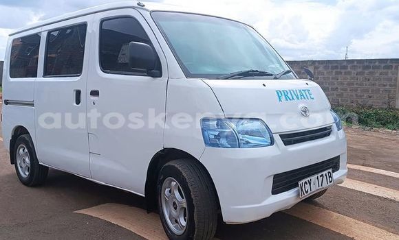 Oofamaa Toyota Town Ace White Makiinaa iti Nairobi keessatti Nairobi keessatti Oofamaa Toyota Town Ace White Makiinaa iti Nairobi keessatti Nairobi keessatti