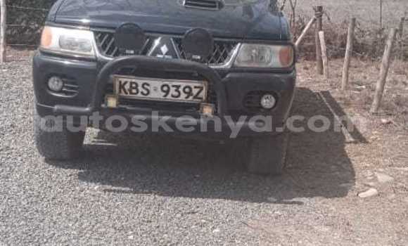 Nunua Ilio tumika Mitsubishi SHOGUN PININ Nyeusi Gari ndani ya Mto Athi nchini Nairobi