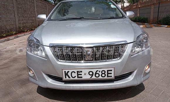 Oofamaa Toyota Premio Silver Makiinaa iti Nairobi keessatti Nairobi keessatti