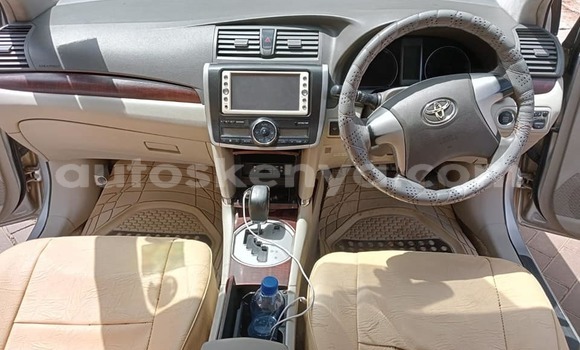 Oofamaa Toyota Premio Silver Makiinaa iti Nairobi keessatti Nairobi keessatti Oofamaa Toyota Premio Silver Makiinaa iti Nairobi keessatti Nairobi keessatti