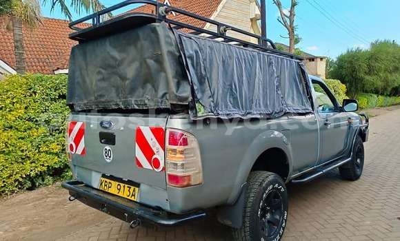 Oofamaa Ford Ranger Silver Makiinaa iti Nairobi keessatti Nairobi keessatti Oofamaa Ford Ranger Silver Makiinaa iti Nairobi keessatti Nairobi keessatti