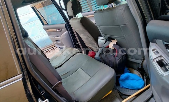 Oofamaa Toyota Land Cruiser Prado Black Makiinaa iti Nairobi keessatti Nairobi keessatti Oofamaa Toyota Land Cruiser Prado Black Makiinaa iti Nairobi keessatti Nairobi keessatti