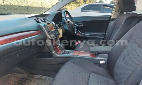 Oofamaa Toyota Hilux Silver Makiinaa iti Nairobi keessatti Nairobi keessatti Oofamaa Toyota Hilux Silver Makiinaa iti Nairobi keessatti Nairobi keessatti