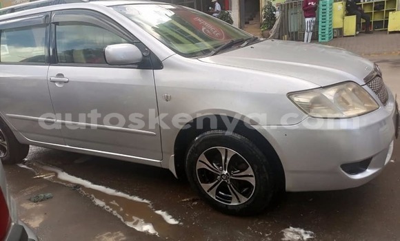 Oofamaa Toyota Fielder Silver Makiinaa iti Nairobi keessatti Nairobi keessatti