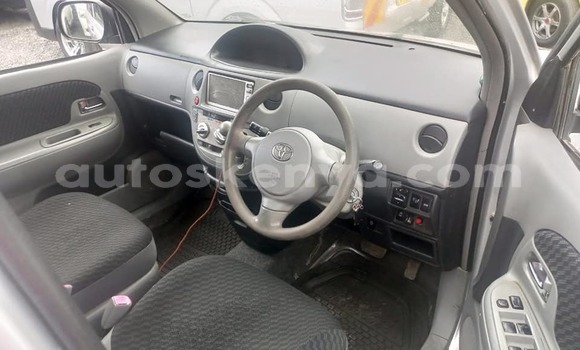 Oofamaa Toyota Sienta Silver Makiinaa iti Nairobi keessatti Nairobi keessatti Oofamaa Toyota Sienta Silver Makiinaa iti Nairobi keessatti Nairobi keessatti
