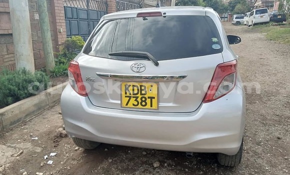 Oofamaa Toyota Vitz Silver Makiinaa iti Nairobi keessatti Nairobi keessatti Oofamaa Toyota Vitz Silver Makiinaa iti Nairobi keessatti Nairobi keessatti