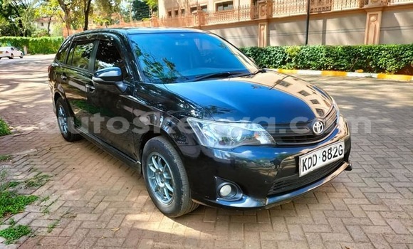 Nunua Ilio tumika Toyota Fielder Nyeusi Gari ndani ya Nairobi nchini Nairobi