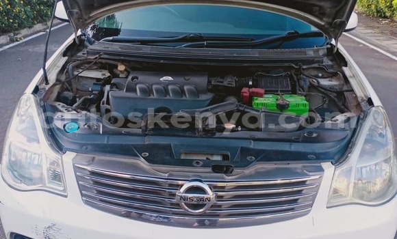 Oofamaa Nissan Sylphy White Makiinaa iti Nairobi keessatti Nairobi keessatti Oofamaa Nissan Sylphy White Makiinaa iti Nairobi keessatti Nairobi keessatti