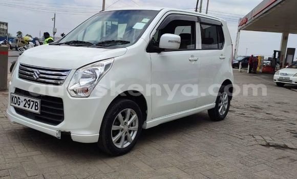 Oofamaa Suzuki Wagon White Makiinaa iti Nairobi keessatti Nairobi keessatti Oofamaa Suzuki Wagon White Makiinaa iti Nairobi keessatti Nairobi keessatti