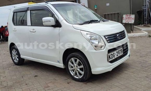 Oofamaa Suzuki Wagon White Makiinaa iti Nairobi keessatti Nairobi keessatti Oofamaa Suzuki Wagon White Makiinaa iti Nairobi keessatti Nairobi keessatti