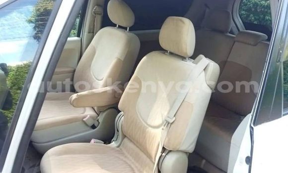 Buy Used Toyota Porte White Car in Nairobi in Nairobi Buy Used Toyota Porte White Car in Nairobi in Nairobi