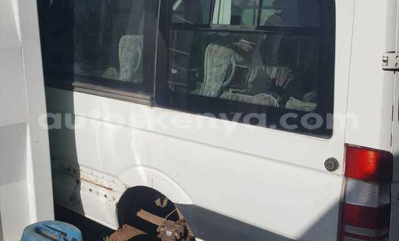 Buy Used Mercedes‒Benz 200 White Truck in Nairobi in Nairobi Buy Used Mercedes‒Benz 200 White Truck in Nairobi in Nairobi