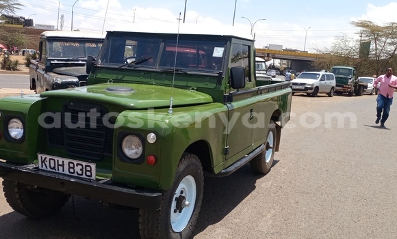 Buy Used Land Rover Series III Green Car in Nairobi in Nairobi