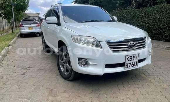 Nunua Ilio tumika Toyota Vanguard Nyeupe Gari ndani ya Nairobi nchini Nairobi