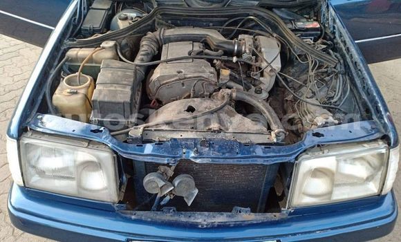 Buy Used Mercedes-Benz E-Classe Blue Car in Nairobi in Nairobi Buy Used Mercedes-Benz E-Classe Blue Car in Nairobi in Nairobi