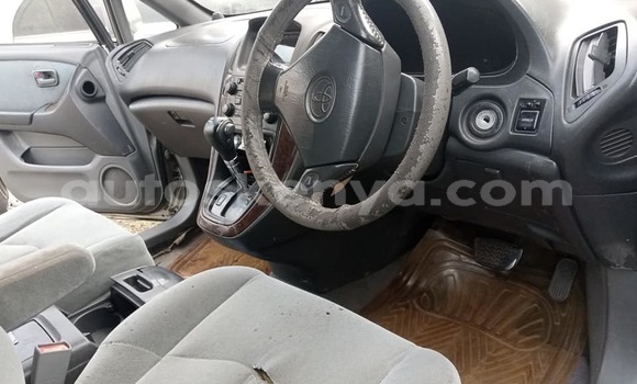 Buy Used Toyota Harrier Silver Car in Nairobi in Nairobi Buy Used Toyota Harrier Silver Car in Nairobi in Nairobi