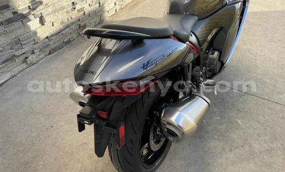 Buy Used Suzuki GSX–R Silver Bike in Garissa in Northeast Kenya Buy Used Suzuki GSX–R Silver Bike in Garissa in Northeast Kenya