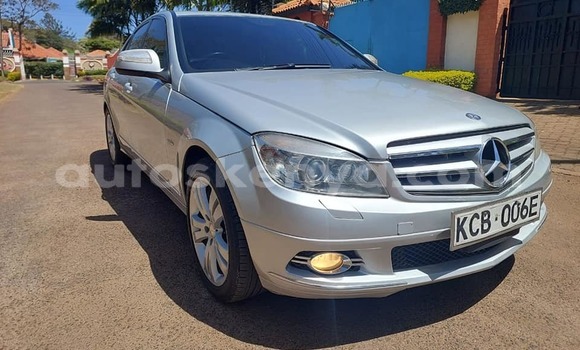 Oofamaa Mercedes-Benz C-Classe Silver Makiinaa iti Nairobi keessatti Nairobi keessatti Oofamaa Mercedes-Benz C-Classe Silver Makiinaa iti Nairobi keessatti Nairobi keessatti